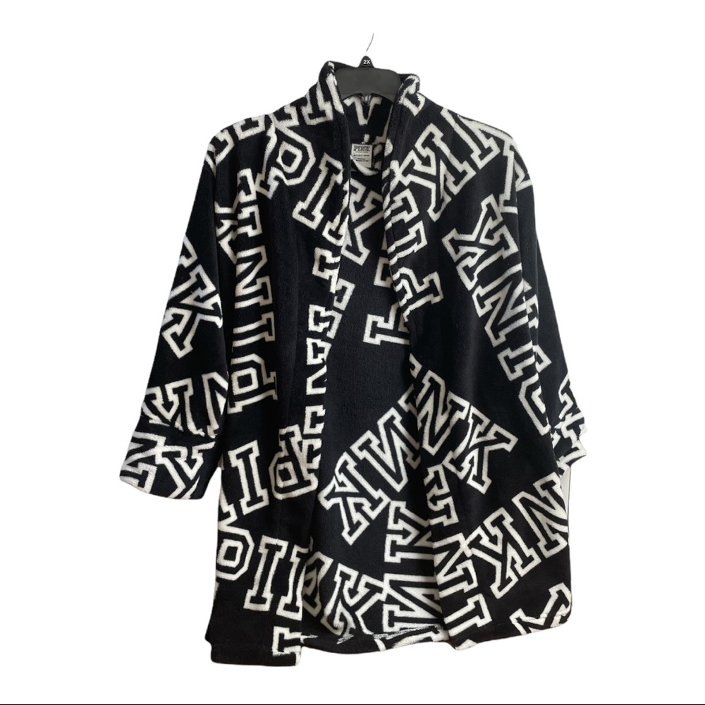 VS Pink Black/White Spell Out Fleece Robe Size XS
